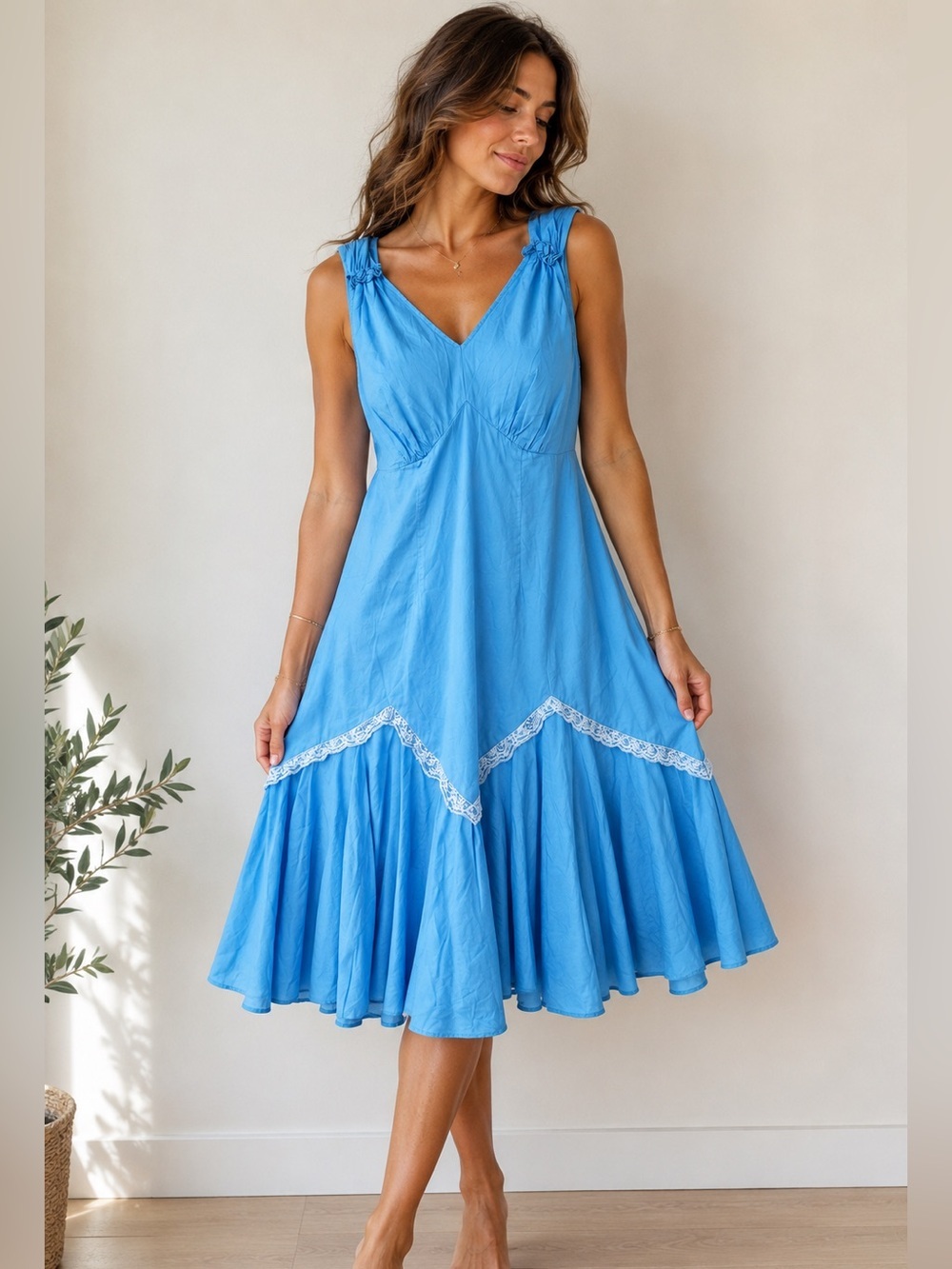 Bandolino Bright Blue Sleeveless V-Neck Midi Dress Lace Tiered Hem Coastal